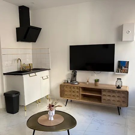 Апартаменти Cocon Au Coeur De - 430 *